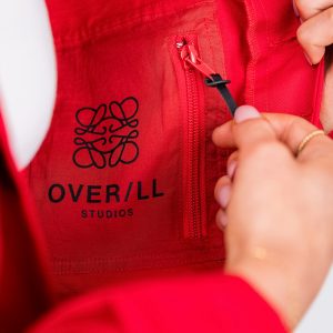 Studentoverall Modern Fit - OVER/LL® Russ Edition (Röd)